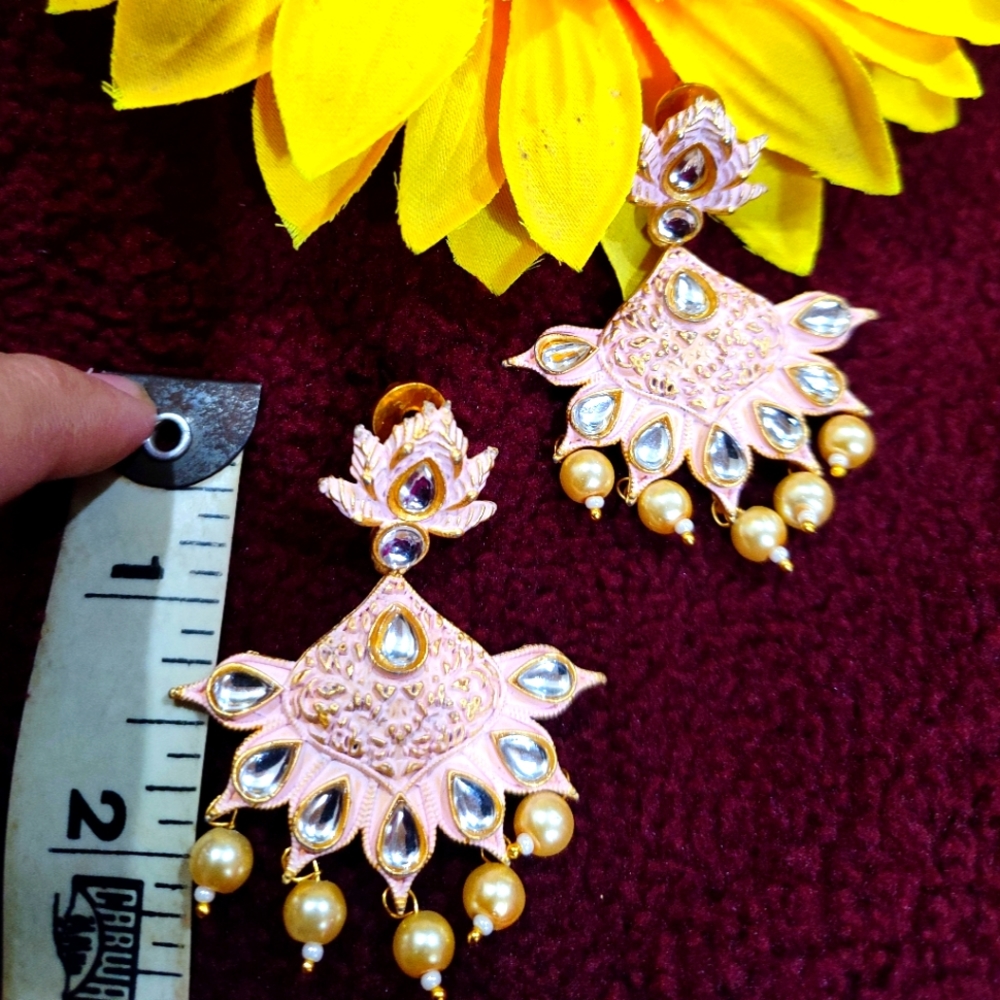 Earring - Picture 3 of 3